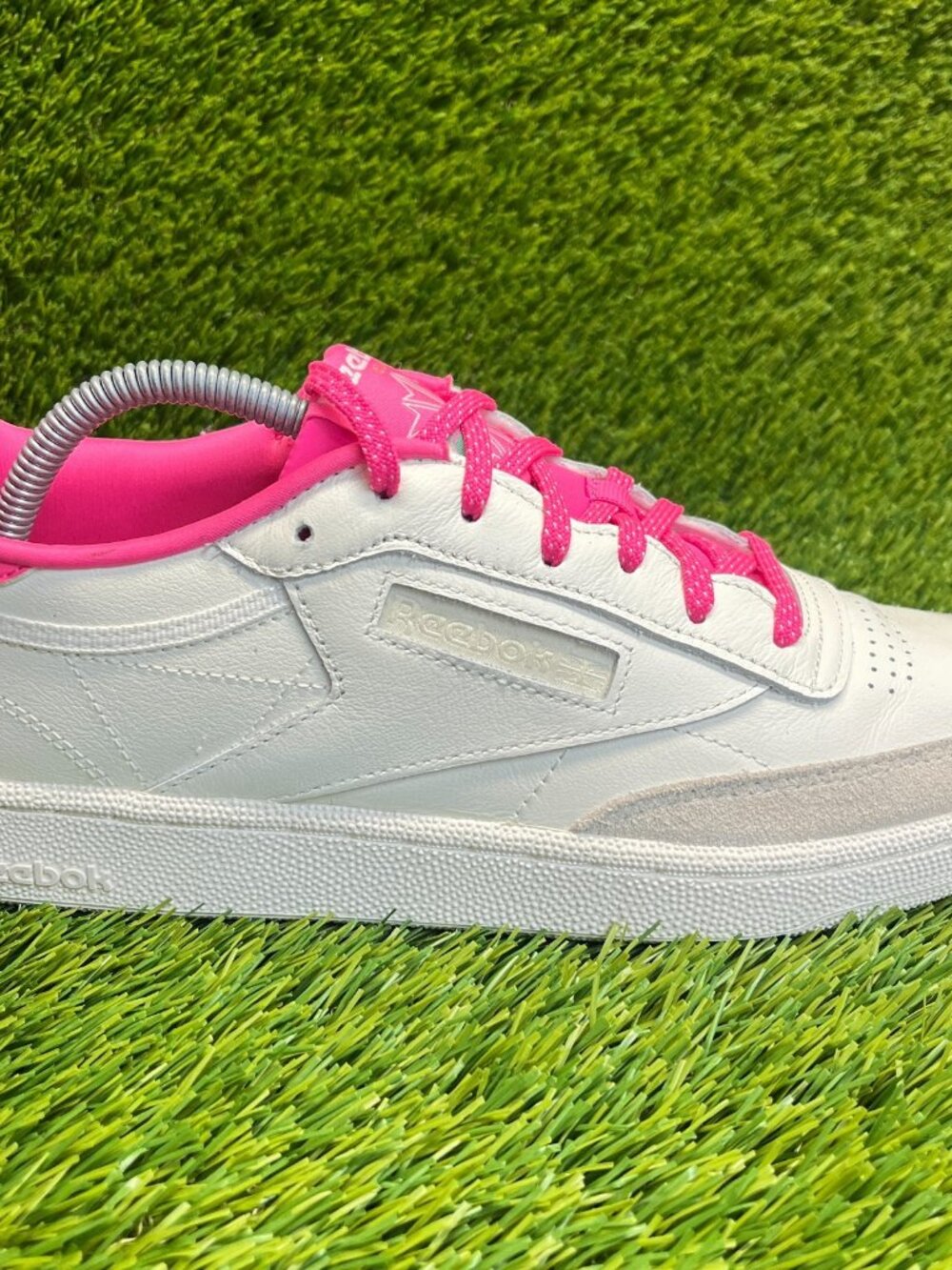 Reebok Club C 85 Womens Size 10 White Pink Athletic Leather Shoes Sneakers